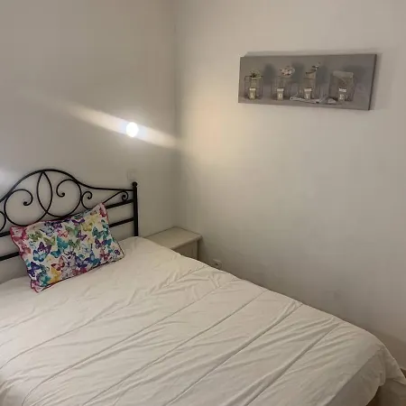 T2 Climatise Avec Terrasse Et Piscine, Proche Plages Et Commerces - Fr-1-768-5 Appartement